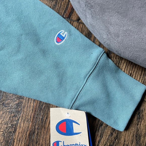 NWT men’s champion Reverse Weave 1/4 Zip Hoodie - Picture 3 of 6